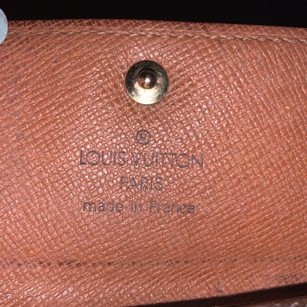 🤎 🤎 🤎 Louis Vuitton Monogram signature design LV Logo 4 key holder M/F - Picture 4 of 11